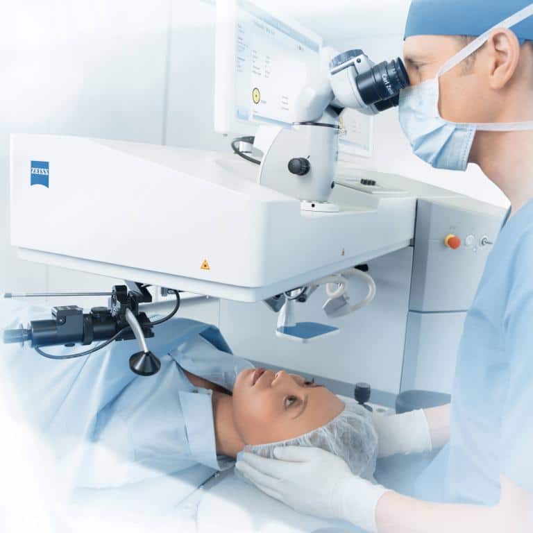 LASIK vs LASEK: How These Two Laser Vision Correction Procedures Differ